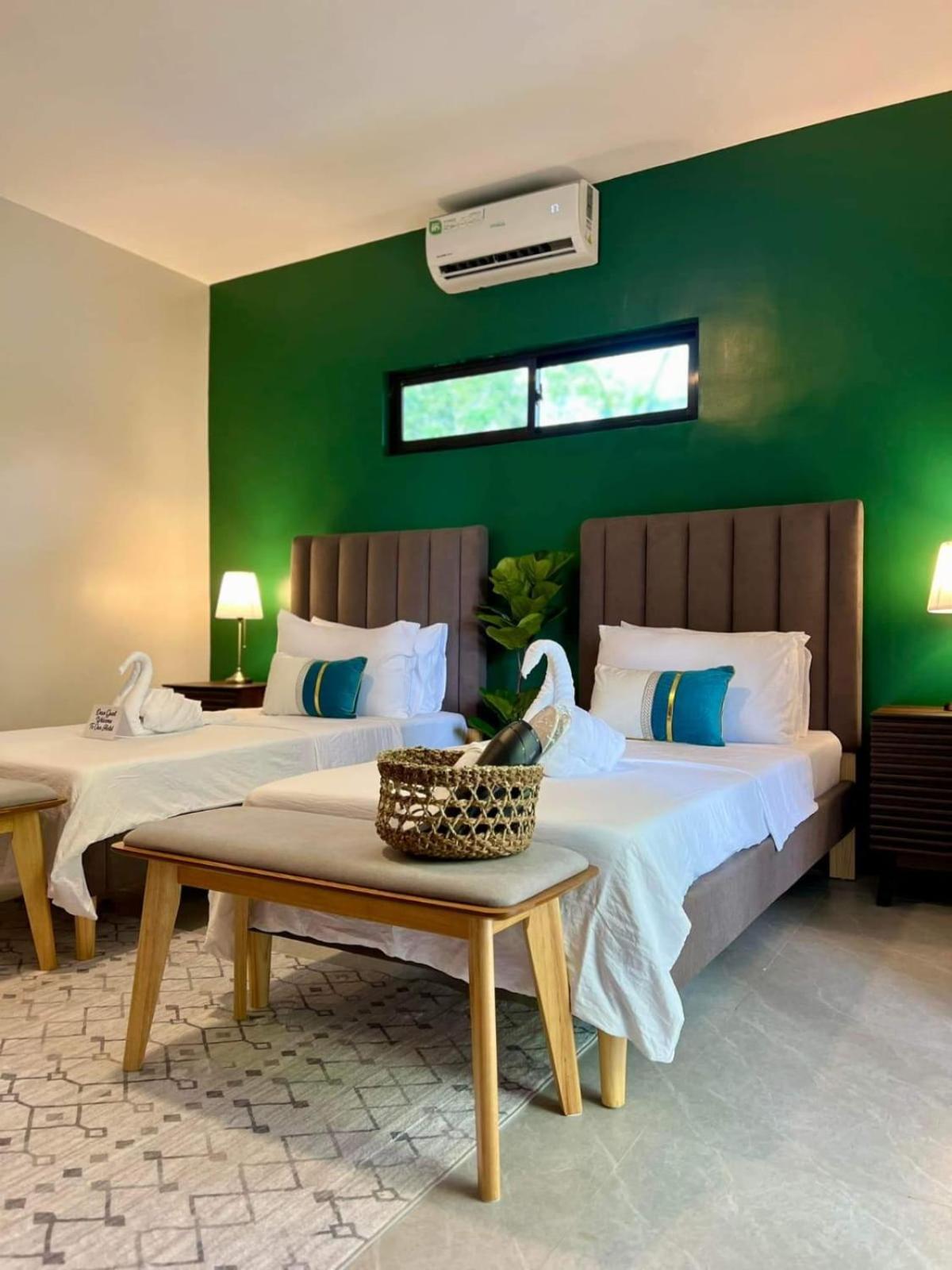 Tambisan Resort Сан-Хуан Экстерьер фото