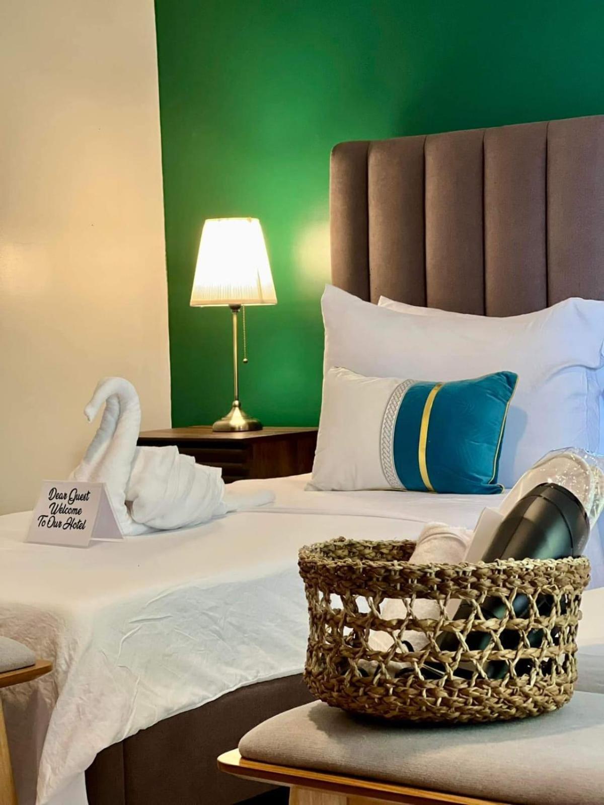 Tambisan Resort Сан-Хуан Экстерьер фото